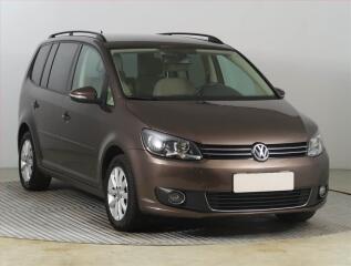 Volkswagen Touran 1.2 TSI, 7�m�st, Serv.kniha