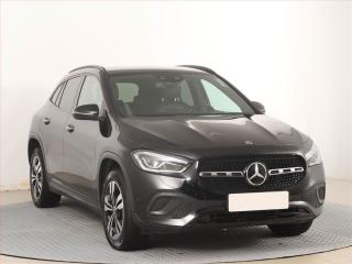 Mercedes-Benz GLA Style 200 d, nov v R