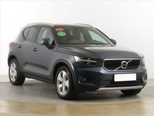 Volvo XC40 B4, virtualn kokpit