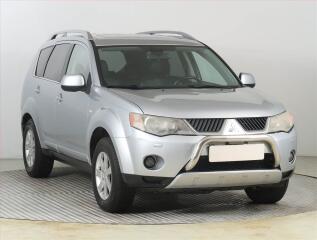 Mitsubishi Outlander 2.2 DI-D, 4X4, 7�m�st