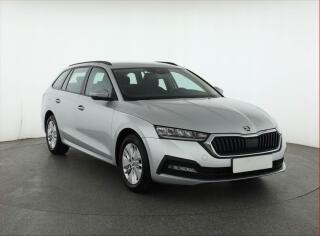 �koda Octavia Ambition 2.0 TDI, �R,1.maj