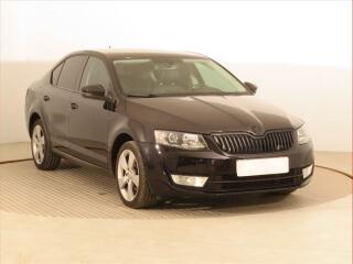 �koda Octavia 1.6 TDI, Navi, Xenony