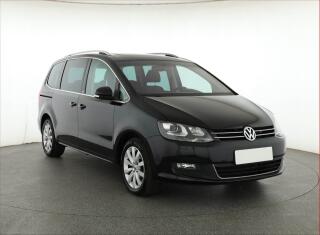 Volkswagen Sharan 2.0 TDI, 7�m�st, Navi, Xenony