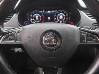 Peugeot 2008 (2017) 1.2 PureTech, Serv.kniha, Navi - náhled 11