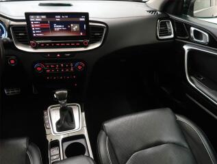 Ford C-MAX (2007) Trend 1.8, Serv.kniha, po STK - náhled 8