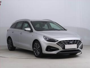 Hyundai i30 Premium 1.5 T-GDI MHEV, �R