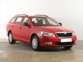 koda Octavia 1.6 TDI, Serv.kniha, Tempomat