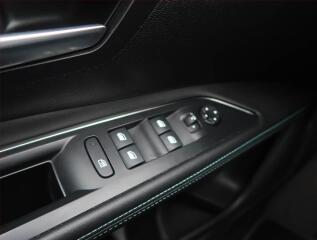 Hyundai i30 (2022) 1.5 T-GDI MHEV, Automat - náhled 20