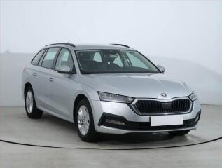 �koda Octavia Ambition 2.0 TDI, �R,1.maj