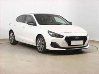 Hyundai i30 1.4 T-GDI, Serv.kniha, Navi