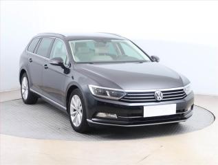 Volkswagen Passat Highline 2.0 TDI, Serv.kniha