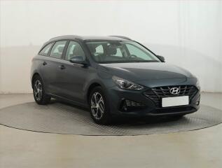 Hyundai i30 Comfort 1.5 DPI, �R,1.maj