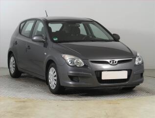 Hyundai i30 1.4 CVVT, nov� STK, Ta�n�