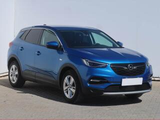 Opel Grandland X 1.2 Turbo, Serv.kniha, K��e