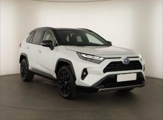 Toyota RAV4 2.5 Hybrid, Adaptivn� tempomat