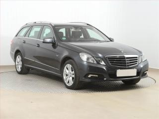 Mercedes-Benz Luxury E 350 CDI 4MATIC, 4X4