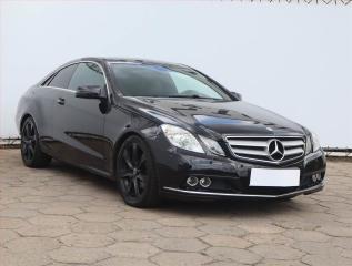 Mercedes-Benz E 200, Ke, Navi, Tempomat
