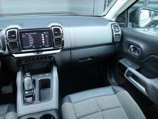 Škoda Octavia (2011) Laurin&Klement 2.0 TDI - náhled 8