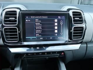 Škoda Octavia (2011) Laurin&Klement 2.0 TDI - náhled 12