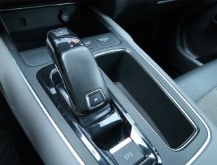Škoda Octavia (2011) Laurin&Klement 2.0 TDI - náhled 13
