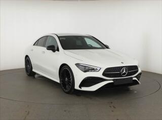 Mercedes-Benz CLA 200, AMG Line, V�h�ev, Kamera