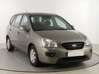 Kia Carens 2.0 16V, jezd� v�born�