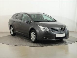 Toyota Avensis 2.0 D-4D, po STK, p�kn� stav