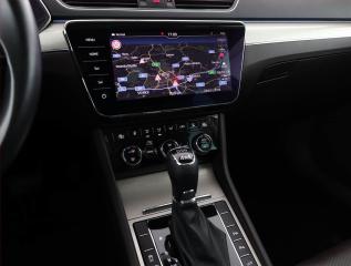 Volkswagen Passat (2012) 2.0 TDI, Navi, Tempomat - náhled 13