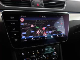 Volkswagen Passat (2012) 2.0 TDI, Navi, Tempomat - náhled 17