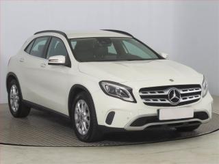Mercedes-Benz GLA 200 d 4MATIC, R, DPH