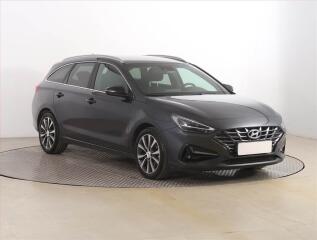 Hyundai i30 1.5 T-GDI MHEV, Serv.kniha