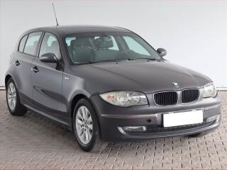 BMW 116i, jezd� v�born�