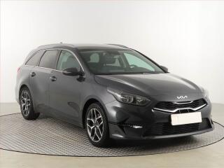 Kia Ceed Gold 1.5 T-GDI, Serv.kniha