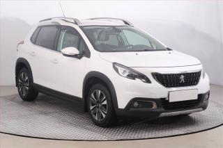 Peugeot 2008 1.2 PureTech, Navi, Tempomat