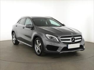 Mercedes-Benz GLA AMG line 220 d, AMG Line