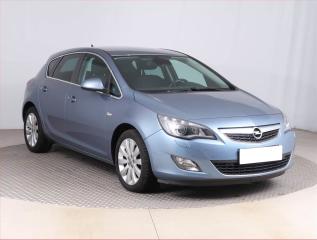 Opel Astra 1.4 T, Serv.kniha, Navi