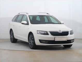 �koda Octavia Laurin&Klement 1.8 TSI, Navi