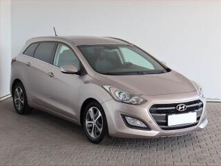 Hyundai i30 1.6 CRDi, Automat, Navi