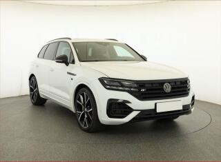 Volkswagen Touareg V8 TDI, �R, DPH, K��e