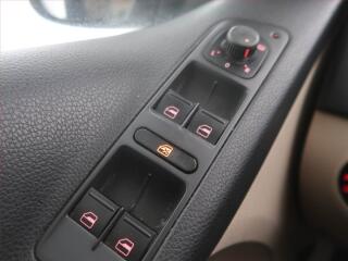 Volkswagen Caddy (2020) Maxi 2.0 TDI 4MOTION, ČR, 1Maj - náhled 14