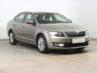 koda Octavia 1.6 TDI, Serv.kniha, Tempomat