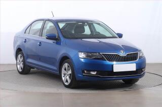 �koda Rapid 1.0 TSI, Navi, Xenony