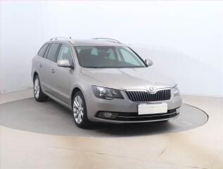 �koda Superb Elegance 2.0 TDI, K��e, Navi