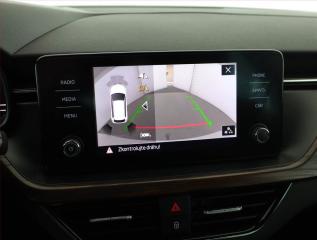 Škoda Kamiq (2021) 1.5 TSI, CZ, DSG, Scoutline - náhled 14