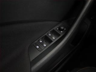 Škoda Kamiq (2021) 1.5 TSI, CZ, DSG, Scoutline - náhled 17