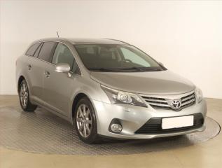 Toyota Avensis 2.0 D-4D, Xenony, Tempomat