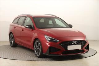 Hyundai i30 1.5 T-GDI MHEV, navigace