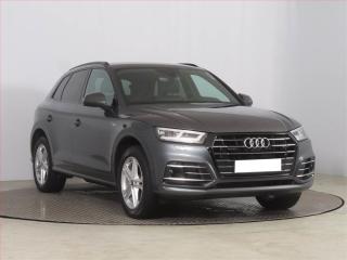 Audi Q5 55 TFSI e, S-Line, DPH