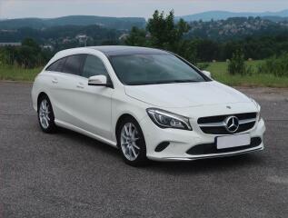 Mercedes-Benz CLA 220 4MATIC