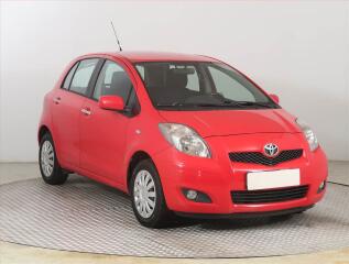 Toyota Yaris 1.0 VVT-i, nov� STK